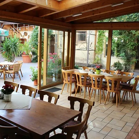 Zur Gruenen Eiche Πανσιόν