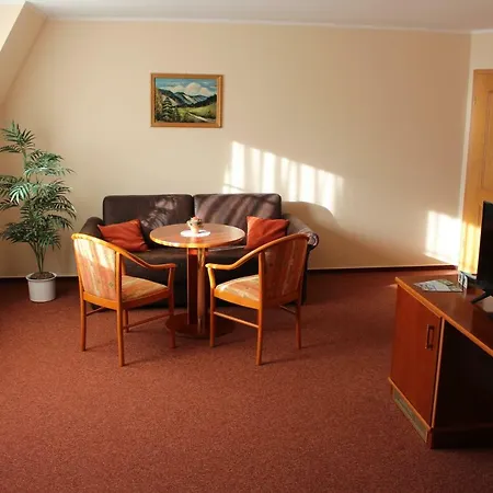 Zur Grünen Eiche 3*