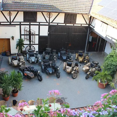 Zur Grünen Eiche Pensión