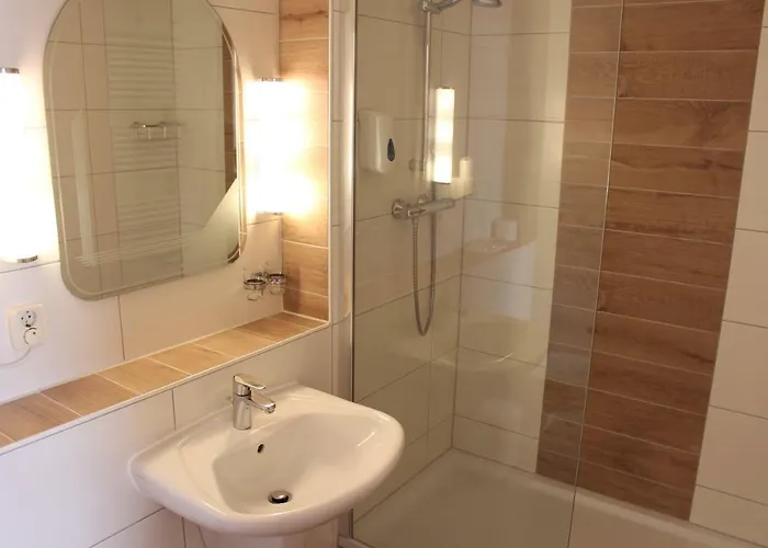 게스트하우스 Zur Gruenen Eiche Kaulsdorf